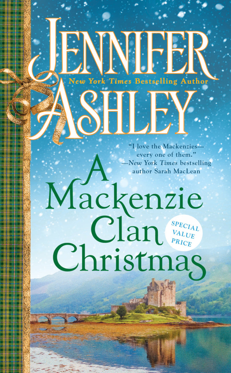 A Mackenzie Clan Christmas (Mackenzies / McBrides Books 8.5 and 11.5) (Paperback only)